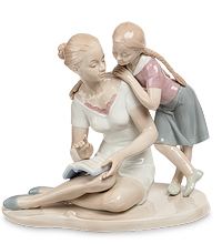 JP-15/11 Фигурка "Мать с дочерью" (Pavone)