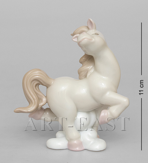 JP-61/ 1 Фигурка "Лошадка Миловидка" (Pavone)