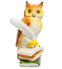 XA-478 Фигурка "Сова на книгах"